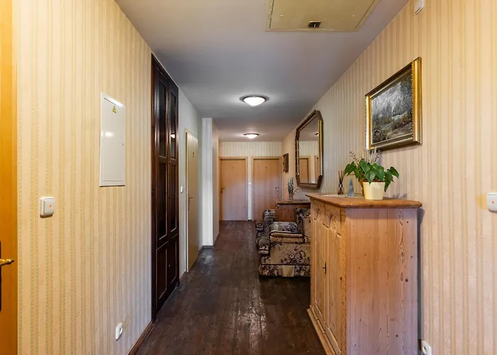 - Horsky Hotel